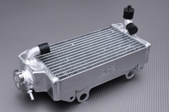 Paire de Radiateurs Eau Racing Renforcés AVDB SUZUKI RMX / RMZ 450 2008 - 2017 Paire de Radiateurs Eau Racing Renforcés AVDB SUZUKI RMX / RMZ 450 2008 - 2017