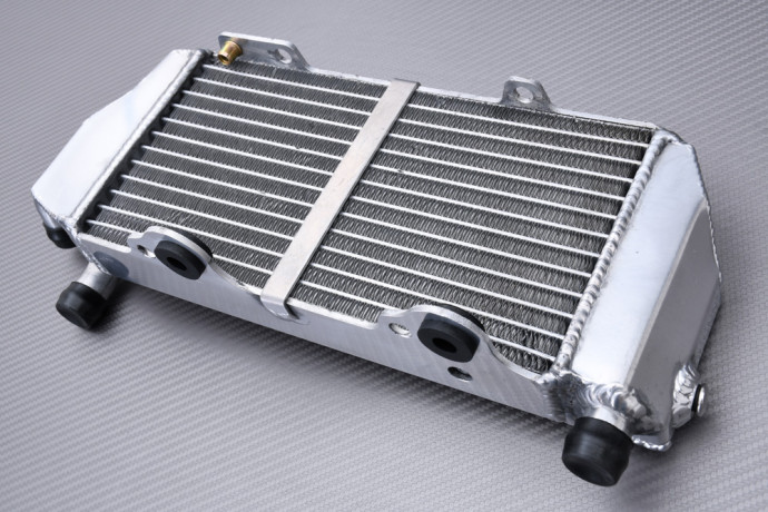 Coppia di radiatori dell'acqua da racing Ultra-rinforzati AVDB BETA RR 125 / 200 / 250 / 300 2T / RACING 2020 - 2023 Coppia di radiatori dell'acqua da racing Ultra-rinforzati AVDB BETA RR 125 / 200 / 250 / 300 2T / RACING 2020 - 2023