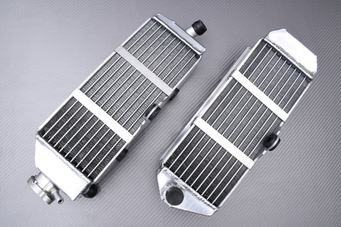 AVDB Pair of Ultra-Reinforced Racing Water Radiators SUZUKI RM / RMX 250 1989 - 1997 AVDB Pair of Ultra-Reinforced Racing Water Radiators SUZUKI RM / RMX 250 1989 - 1997