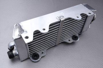 Paire de Radiateurs Eau Racing Ultra-Renforcés AVDB YAMAHA YZ 125 1996 - 2001 Paire de Radiateurs Eau Racing Ultra-Renforcés AVDB YAMAHA YZ 125 1996 - 2001