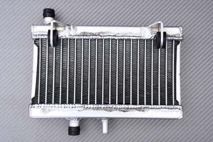 Radiateur AVDB HONDA NSR 50 / 80 JAPAN 1988 - 2001 Radiateur AVDB HONDA NSR 50 / 80 JAPAN 1988 - 2001