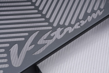 Grilles de Radiateur SUZUKI VSTROM DL 650 2003 - 2011 Grilles de Radiateur SUZUKI VSTROM DL 650 2003 - 2011