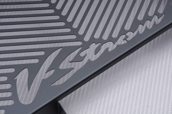 Grilles de Radiateur SUZUKI VSTROM DL 650 2003 - 2011 Grilles de Radiateur SUZUKI VSTROM DL 650 2003 - 2011