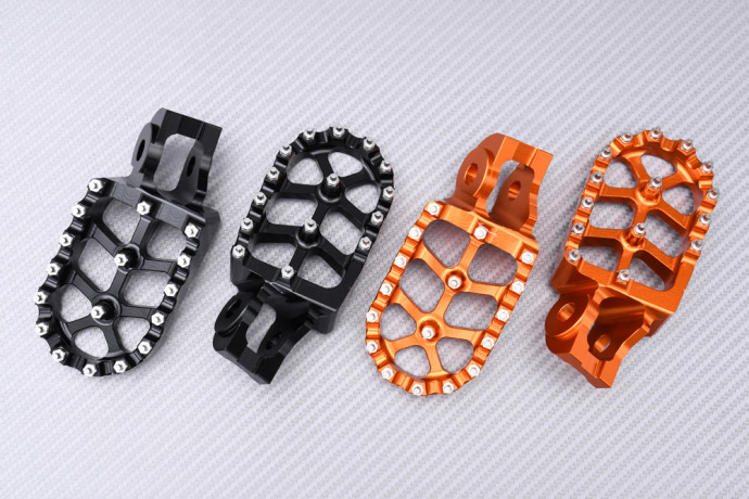 Pair of Dirtbike / Offroad aluminum footrests GASGAS MCF / MC 85 / 125 / 250 / 350 / 450 2021 - 2024