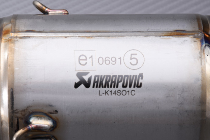 Mid pipe / Parr Zwischenrohr Street Legal AKRAPOVIC KAWASAKI ZZR 1400 2006 - 2007 Mid pipe / Parr Zwischenrohr Street Legal AKRAPOVIC KAWASAKI ZZR 1400 2006 - 2007