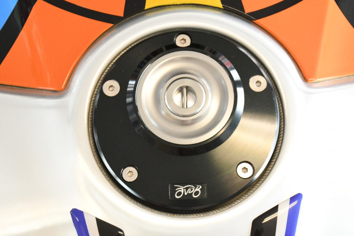 1/4 Quick release petrol cap with key MOTO GUZZI 1/4 Quick release petrol cap with key MOTO GUZZI