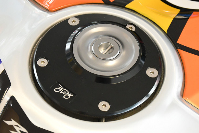 1/4 Quick release petrol cap with key TRIUMPH 1/4 Quick release petrol cap with key TRIUMPH