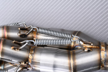 Komplette Linie / komplette Auspuffanlage KAWASAKI ZX25R / SE 2021 - 2024 Komplette Linie / komplette Auspuffanlage KAWASAKI ZX25R / SE 2021 - 2024