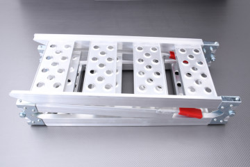Foldable 3-part loading ramp for motorbikes / scooters Foldable 3-part loading ramp for motorbikes / scooters