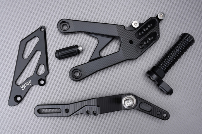 Pedane Arretrate AVDB RACE VERSION YAMAHA YZF R1 / R1M 2015 - 2024YAMAHA YZF R1 2015 Pedane Arretrate AVDB RACE VERSION YAMAHA YZF R1 / R1M 2015 - 2024YAMAHA YZF R1 2015