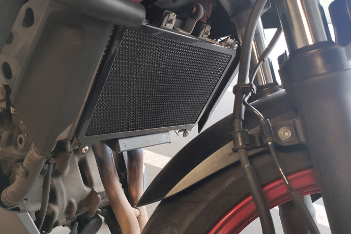 Kühlergrill- Abdeckung KAWASAKI NINJA 400 R / Z400 2018 - 2023 Kühlergrill- Abdeckung KAWASAKI NINJA 400 R / Z400 2018 - 2023