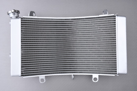 Radiador SUZUKI GSXR HAYABUSA 1300 / 1340 2021 - 2024