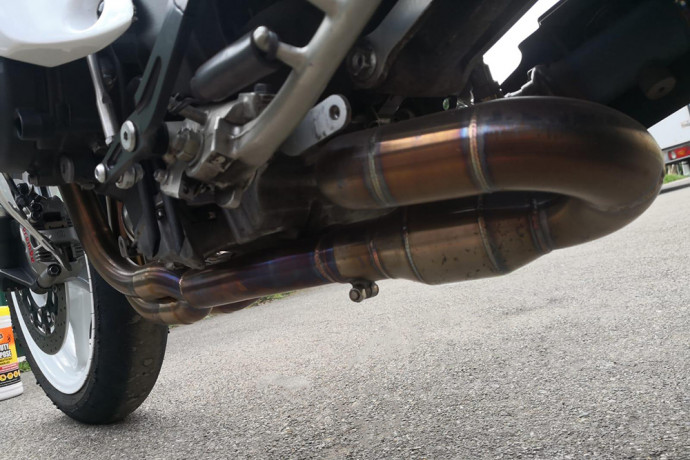 Linea completa / Scarico completo YAMAHA YZF R6 / RACE 2017 - 2024 Linea completa / Scarico completo YAMAHA YZF R6 / RACE 2017 - 2024