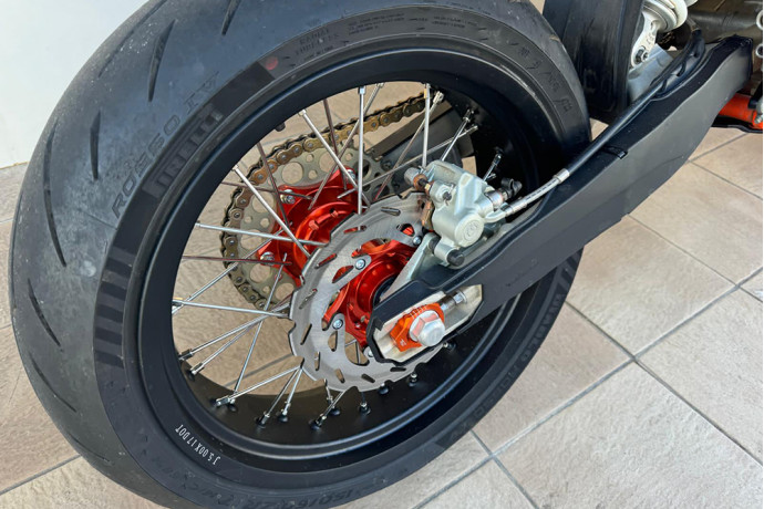 Supermoto Rear Rim 17'' KTM SMR / SXF / SX 125 / 250 / 350 / 450 2013 - 2014 (5 x 17) Supermoto Rear Rim 17'' KTM SMR / SXF / SX 125 / 250 / 350 / 450 2013 - 2014 (5 x 17)