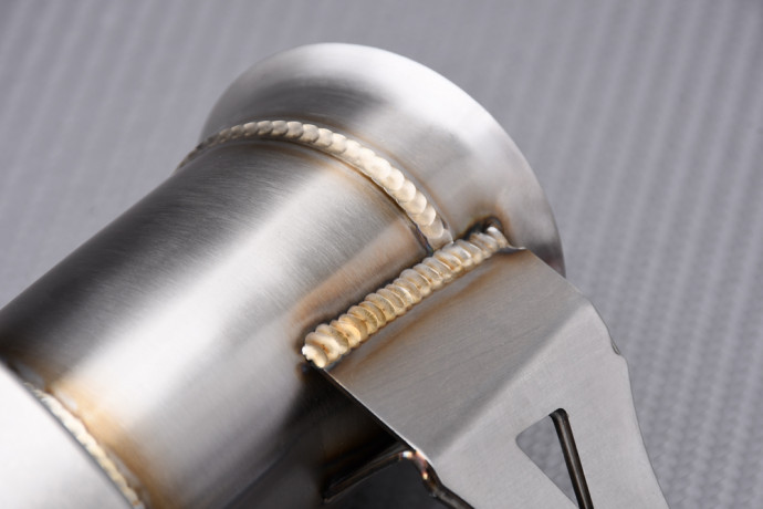 Conexion / Mid Pipe con decatalizador específico para KTM DUKE 690 / R 2012 - 2019