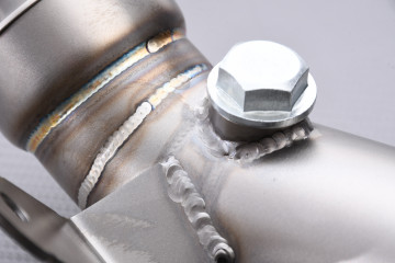 Zwischenrohr / Mittelrohr mit Entkatalysator für Auspuffanlage KAWASAKI ZX10R / RR / SE 2016 - 2020 Zwischenrohr / Mittelrohr mit Entkatalysator für Auspuffanlage KAWASAKI ZX10R / RR / SE 2016 - 2020