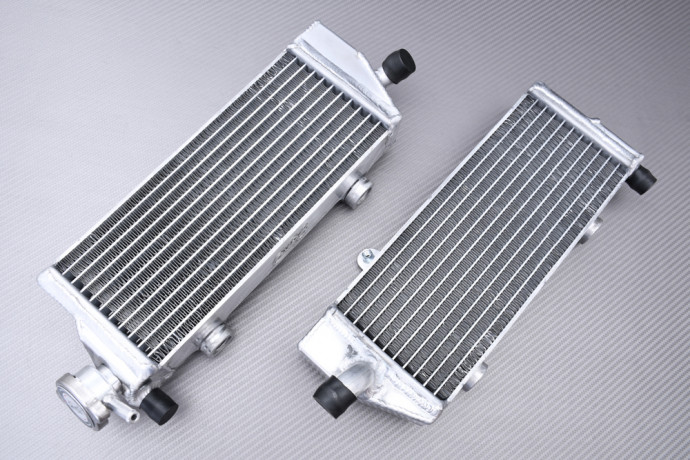 Paire de Radiateurs Eau Racing Renforcés AVDB HUSABERG FX 450 2010 - 2011 Paire de Radiateurs Eau Racing Renforcés AVDB HUSABERG FX 450 2010 - 2011