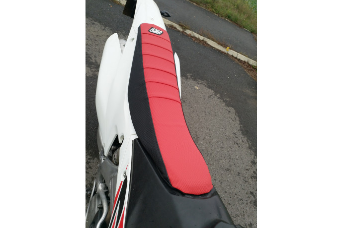 Housse de selle moto Cross / Enduro HONDA CRF 150 R / RB 2009 - 2021