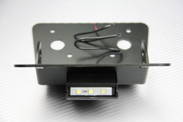 Support de plaque SUZUKI GSR 750 2011 - 2016 Support de plaque SUZUKI GSR 750 2011 - 2016