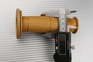 PAAR BRAUNE GUMMIGRIFFE - STYLE CAFÉ RACER PAAR BRAUNE GUMMIGRIFFE - STYLE CAFÉ RACER