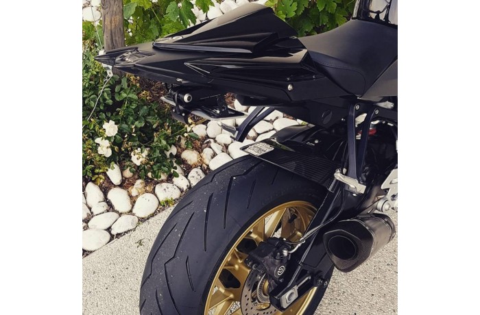 Luz de freno led con intermitentes integrados BMW S1000R / S1000RR / HP4 2010 - 2019 Luz de freno led con intermitentes integrados BMW S1000R / S1000RR / HP4 2010 - 2019