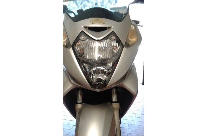 Faro / Óptica delantera HONDA SW / SILVERWING 600 / 400 2001 - 2010 Faro / Óptica delantera HONDA SW / SILVERWING 600 / 400 2001 - 2010