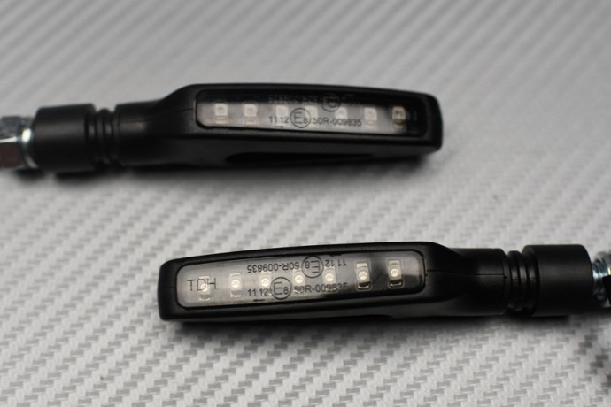 Paire de clignotants Led Universels - Eclairage Séquentiel ou standard Paire de clignotants Led Universels - Eclairage Séquentiel ou standard