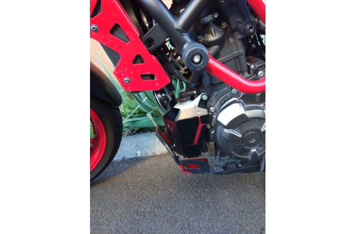 Protezione Serbatoio Liquido Radiatore YAMAHA MT07 XSR & TRACER 700 Protezione Serbatoio Liquido Radiatore YAMAHA MT07 XSR & TRACER 700