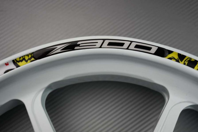 Motorrad Felgenrandaufkleber KAWASAKI - Logo Z300