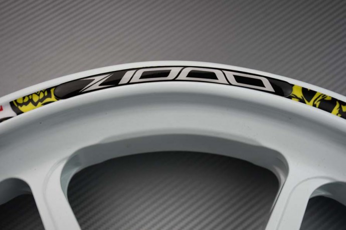 Stickers bord de jantes KAWASAKI - Logo Z1000 Stickers bord de jantes KAWASAKI - Logo Z1000