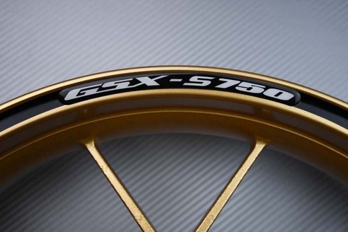 Stickers bord de jantes SUZUKI - Logo GSX-S 750