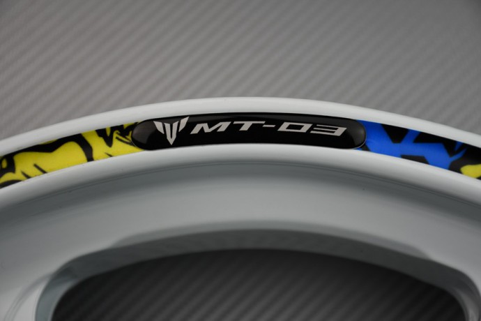 Stickers bordo cerchioni YAMAHA - Logo MT03