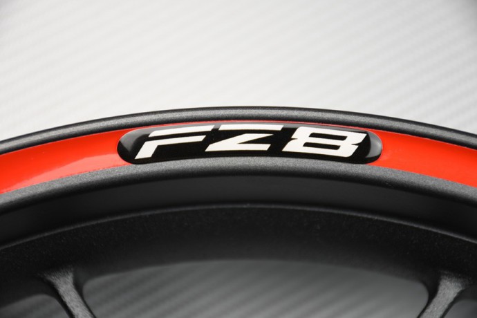 Stickers bord de jantes YAMAHA - Logo FZ8 Stickers bord de jantes YAMAHA - Logo FZ8