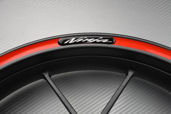 Stickers bordo cerchioni KAWASAKI - Logo NINJA Stickers bordo cerchioni KAWASAKI - Logo NINJA