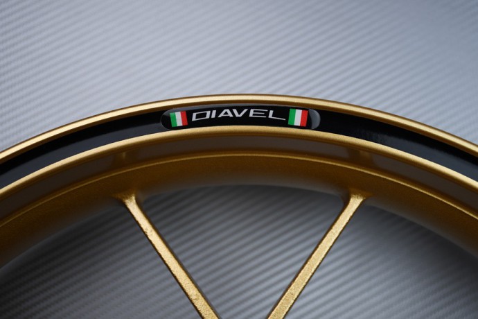 Stickers bordo cerchioni DUCATI - Logo DIAVEL