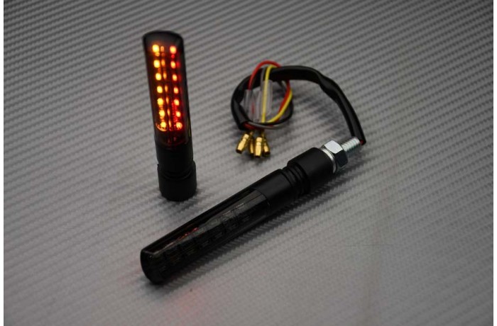 Indicatori LED posteriori Luce di posizione stop e frecce sequenziali Indicatori LED posteriori Luce di posizione stop e frecce sequenziali