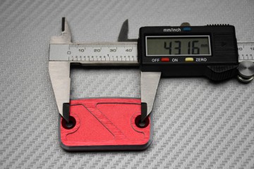 Pareja de Tapones Depósito Líquido de Frenos y de embrague anodizados DUCATI