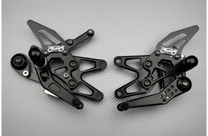 Fußrastenanlage AVDB TRIUMPH STREET TRIPLE / DAYTONA 675 / R 2013 - 2017 Fußrastenanlage AVDB TRIUMPH STREET TRIPLE / DAYTONA 675 / R 2013 - 2017