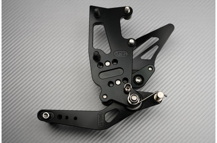 Pedane Arretrate AVDB TRIUMPH SPEED TRIPLE 1050 / R / S 2011 - 2017 Pedane Arretrate AVDB TRIUMPH SPEED TRIPLE 1050 / R / S 2011 - 2017