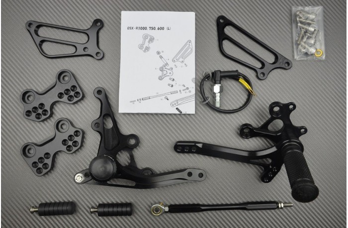 Platines Commandes Reculées SUZUKI GSXR 600 / 750 / 1000 / SV / SVS 650 / 1000 2003 - 2013 Platines Commandes Reculées SUZUKI GSXR 600 / 750 / 1000 / SV / SVS 650 / 1000 2003 - 2013