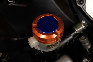 Bouchon bocal frein Avant HONDA - UNIK by Avdb Bouchon bocal frein Avant HONDA - UNIK by Avdb