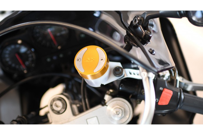 Tapón del depósito freno delantero HONDA - UNIK By Avdb Tapón del depósito freno delantero HONDA - UNIK By Avdb
