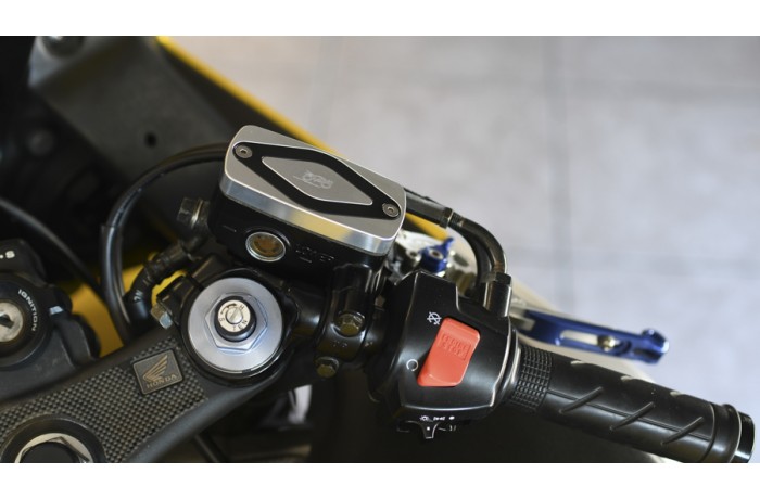 Bouchon bocal frein Avant / Arrière HONDA KAWASAKI KYMCO - UNIK by Avdb