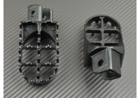 PAIR of dirtbike footrests Yamaha PW 50 80 XT XTE 600