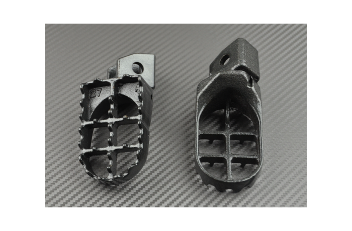 Pair of dirtbike footrests YAMAHA YZ 80 / 90 / 110 / 125 / 250 / WR 200 / 250 / 500 / XTZ 660 Pair of dirtbike footrests YAMAHA YZ 80 / 90 / 110 / 125 / 250 / WR 200 / 250 / 500 / XTZ 660