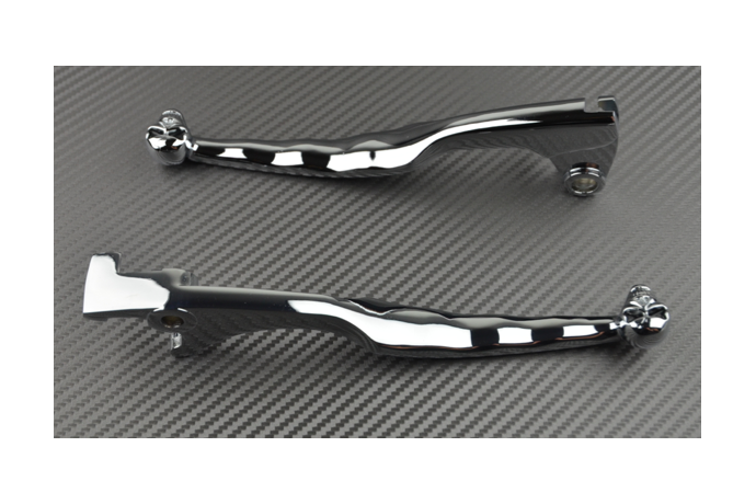 Pair of Skull Design Levers for Suzuki Marauder Volusia Boulevard death's head