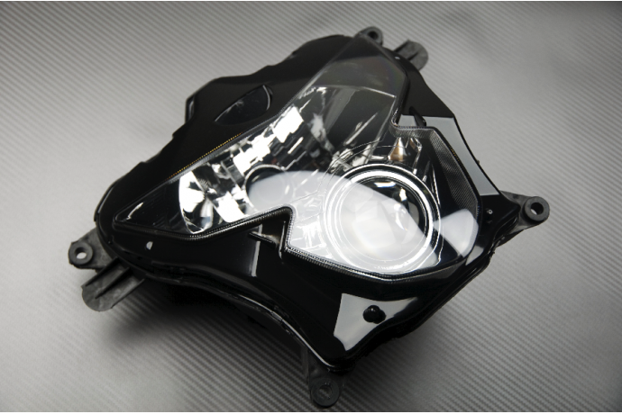 Front headlight SUZUKI GSXR 600 / 750 2004 - 2005 Front headlight SUZUKI GSXR 600 / 750 2004 - 2005
