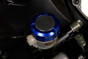 Tappo serbatoio frizione BMW - UNIK by Avdb Tappo serbatoio frizione BMW - UNIK by Avdb